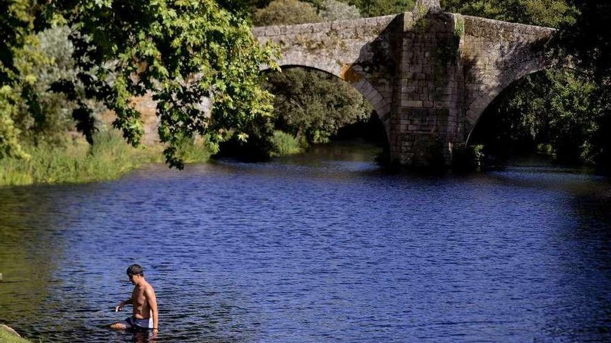 El río Arnoia a su paso por Allariz, reserva de la biosfera. // Brais Lorenzo