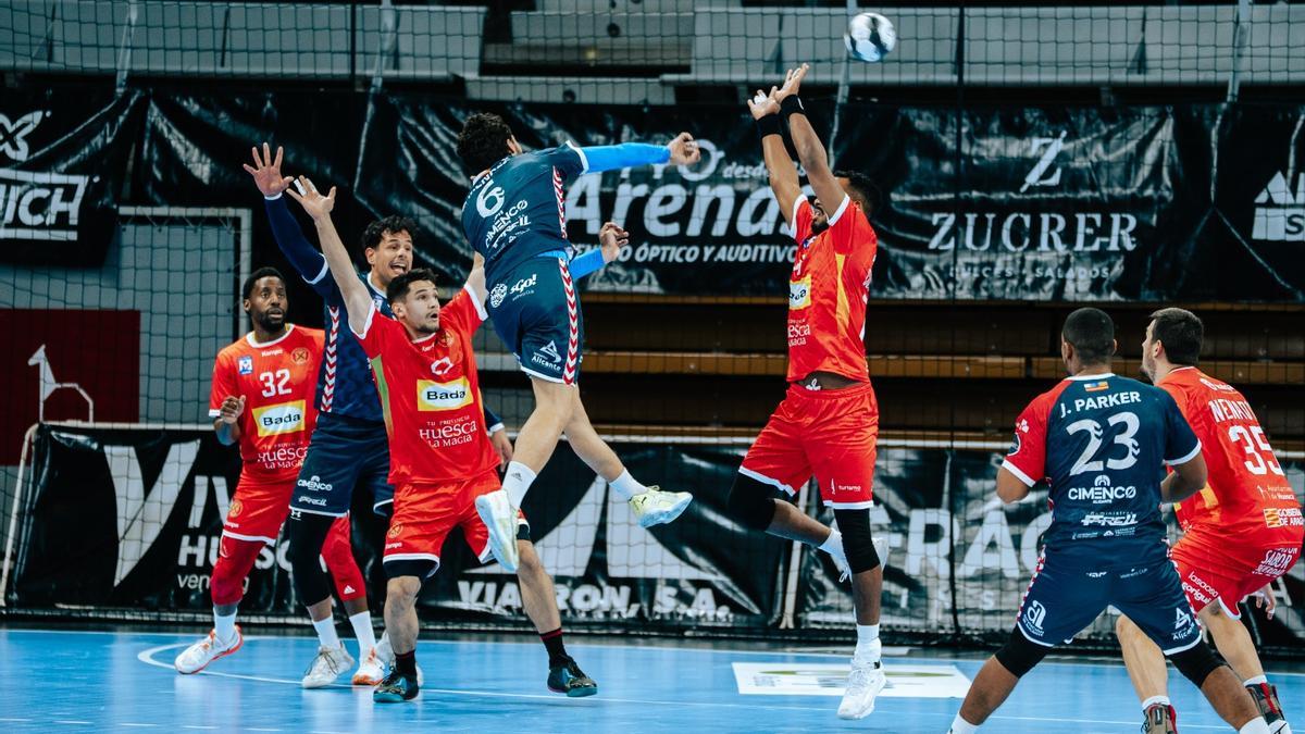 Crónica del Bada Huesca-Horneo Alicante de la jornada 15 en la Liga Asobal