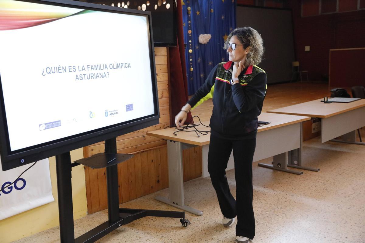 Mónica Martín Cid durante su charla.