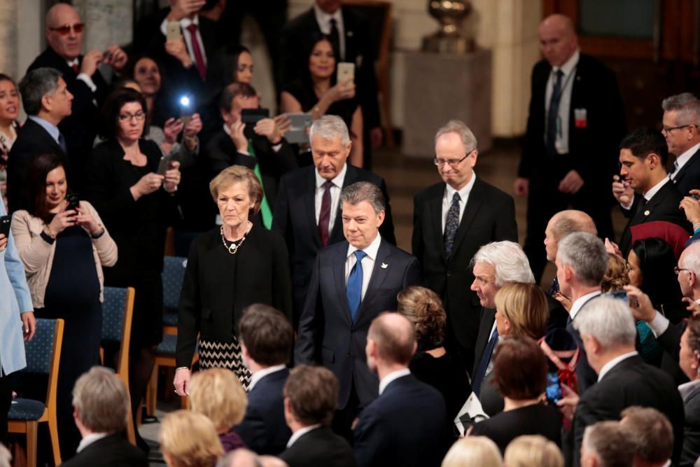 Santos recibe el Nobel de la Paz en Oslo