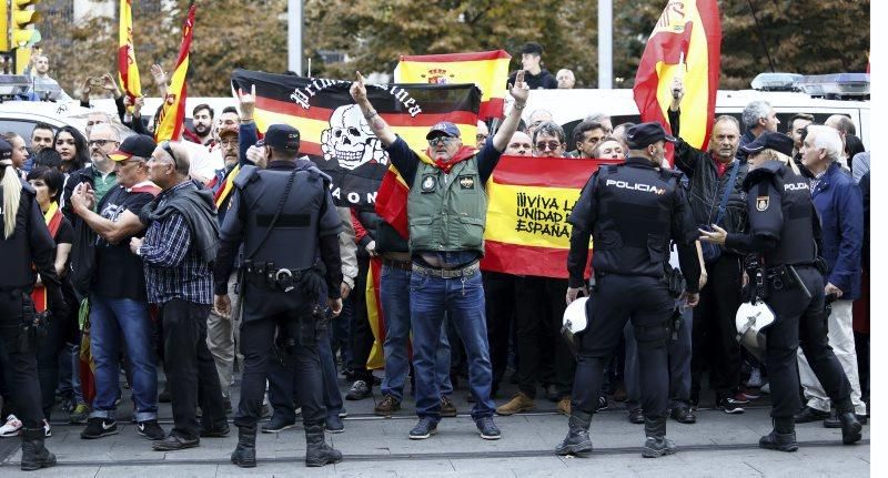 Manifestaciones en Plaza España por el 'procés'