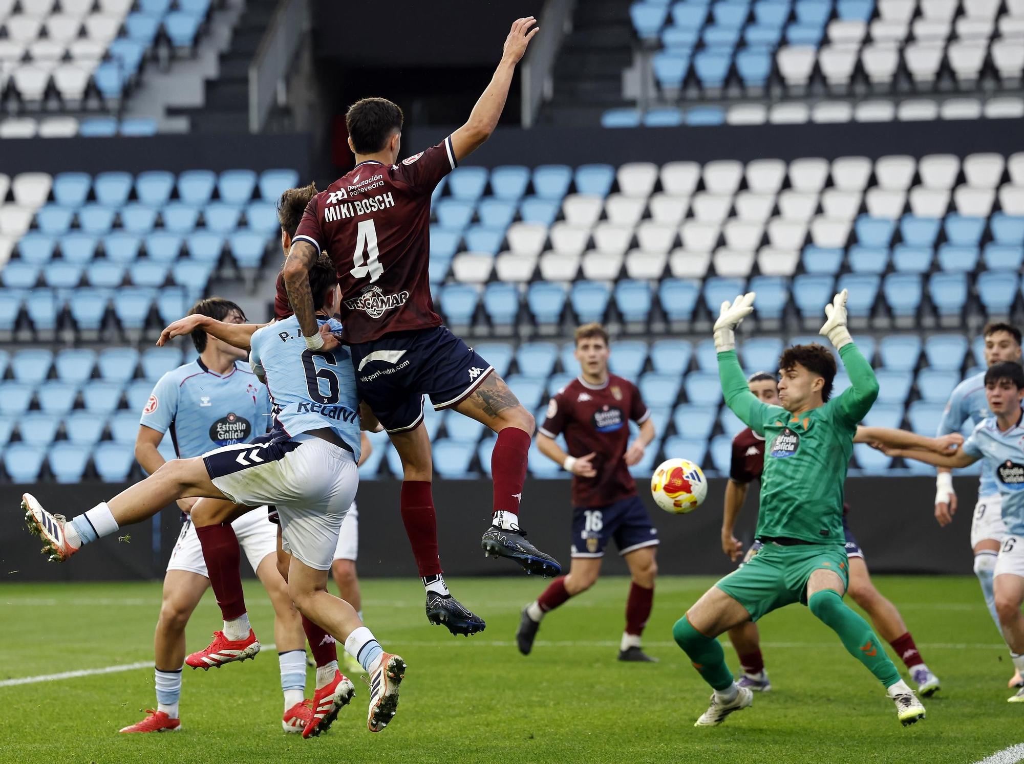 Remate que supuso el empate del Pontevedra en Balaídos contra el Celta Fortuna