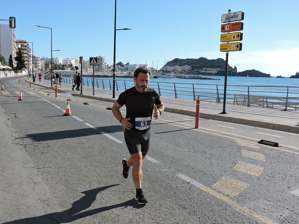 Estos todas las imágenes de la Media Maratón de Águilas