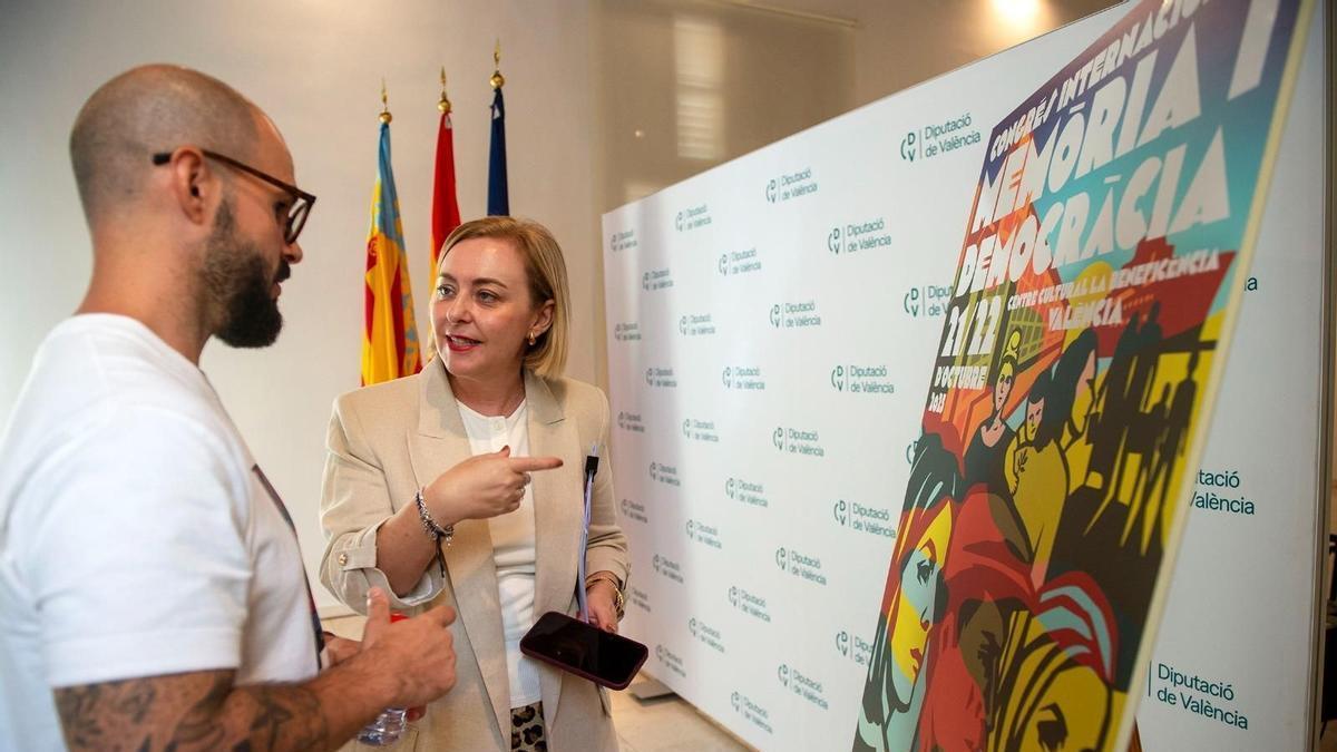Natàlia Enguix, en la presentación de una jornada sobre memoria.