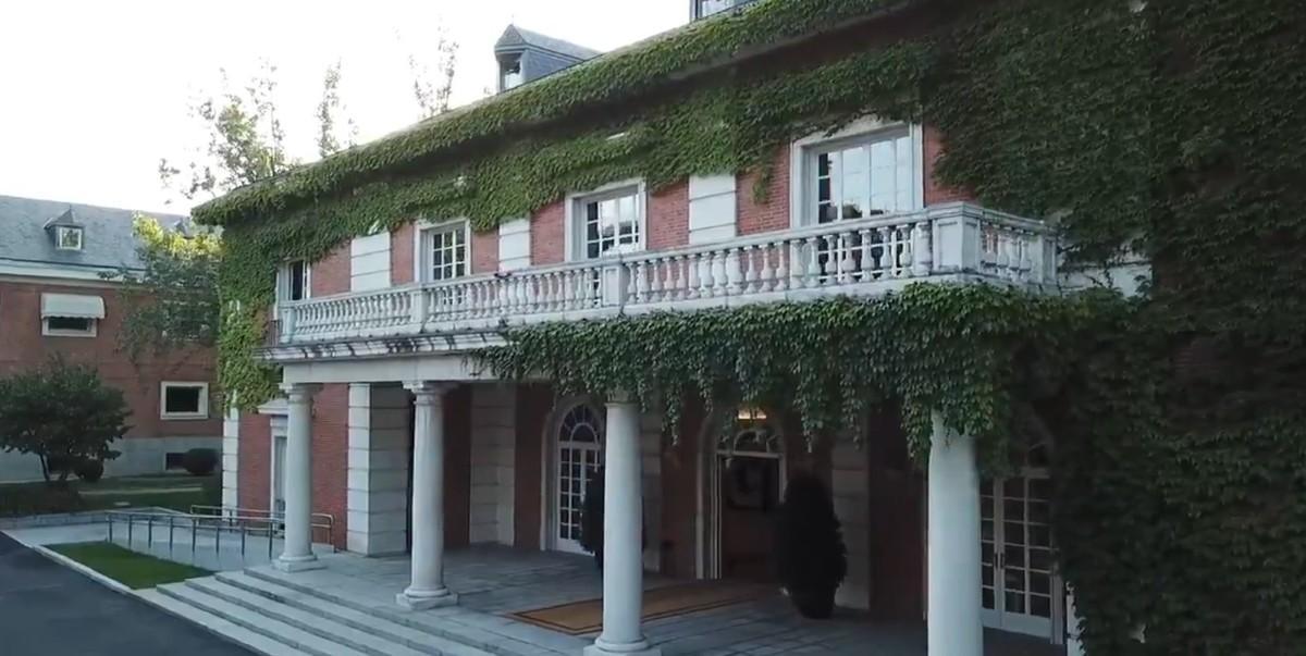  Exterior del Palacio de la Moncloa.