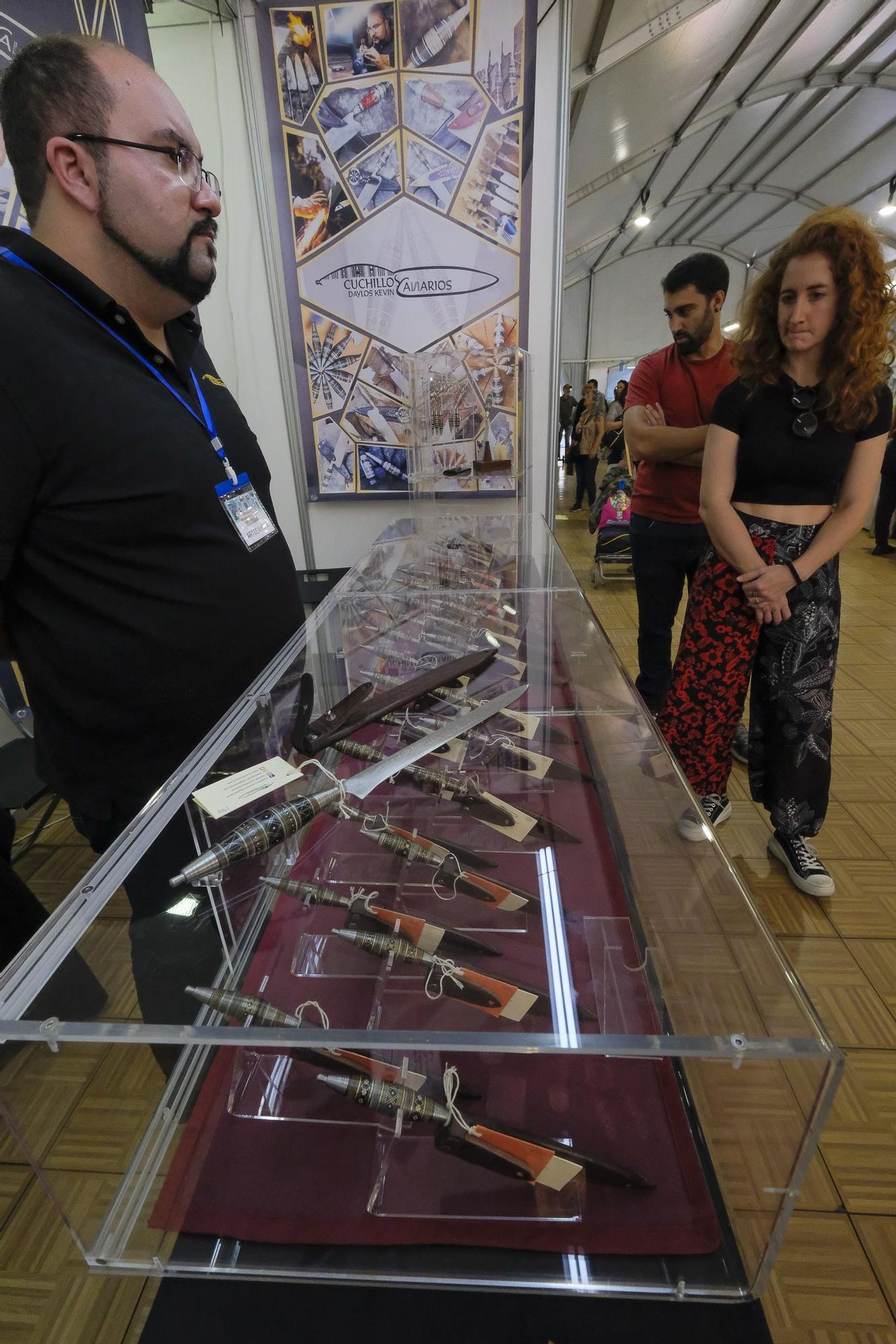 Feria de artesanía en el parque de San Telmo