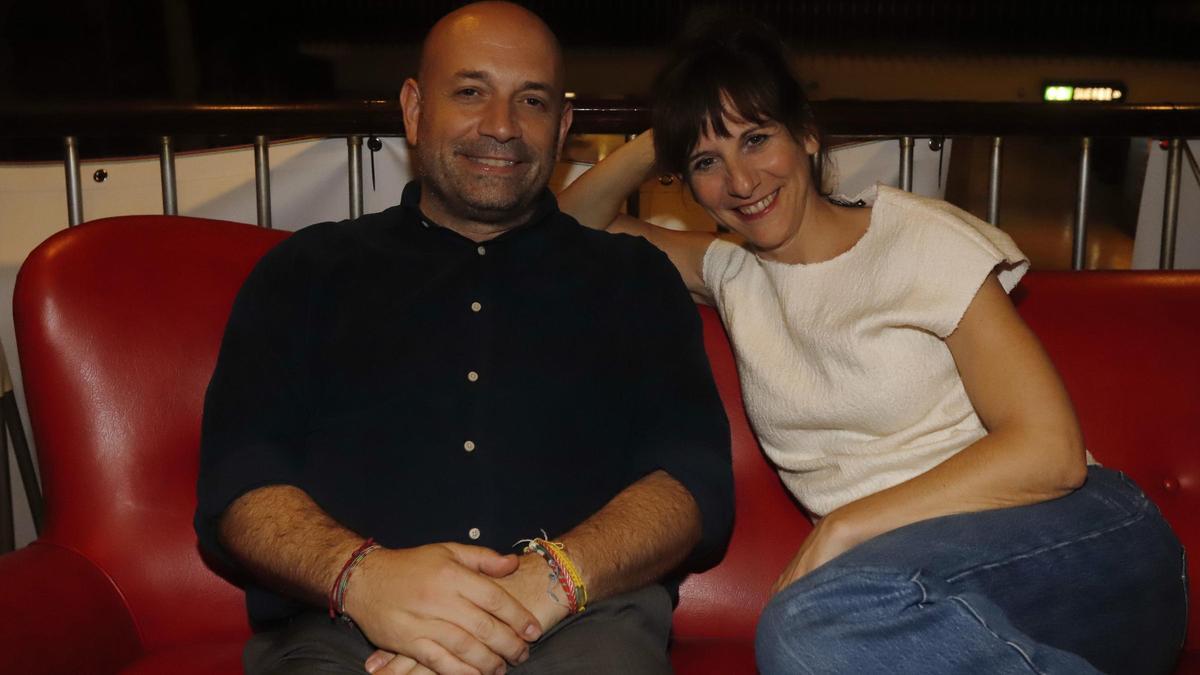 El director de cine Antonio Méndez-Esparza y la actriz Malena Alterio, este jueves, en los cines Palafox.