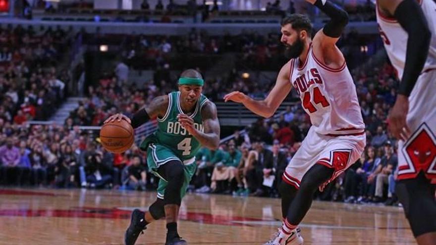 Los Bulls vuelven a golpear en Boston y Toronto empata con Milwaukee