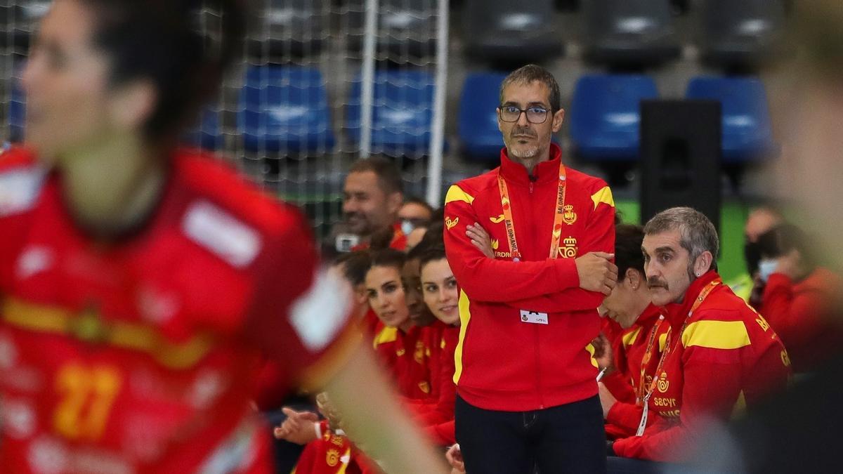 José Ignacio Prades, seleccionador femenino de balonmano de España.