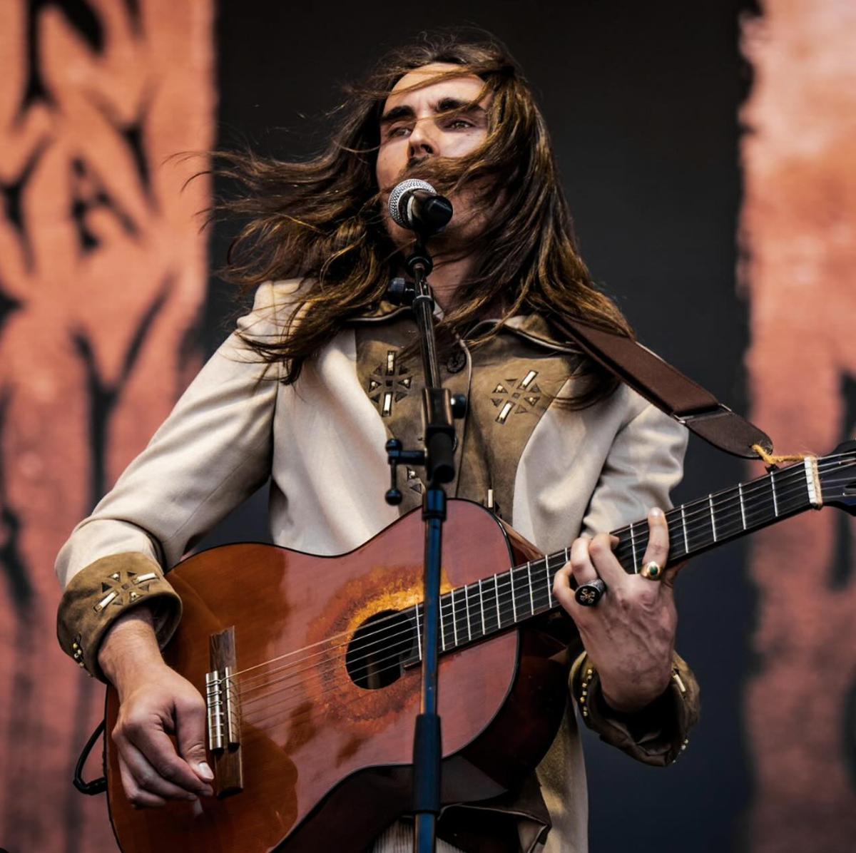 Carlos Ares en el escenario.