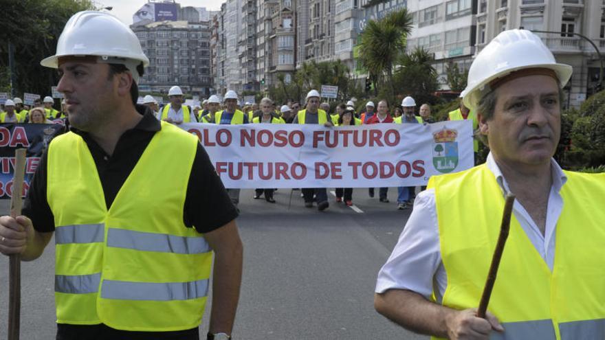 Valentín González Formoso y José García Liñares, en una protesta sobre el carbón.