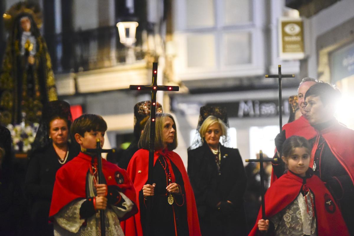 El arzobispo de Santiago presidió este viernes la procesión de la Virgen de los Dolores en A Coruña. El arzobispo de Santiago presidió este viernes la procesión de la Virgen de los Dolores en A Coruña.