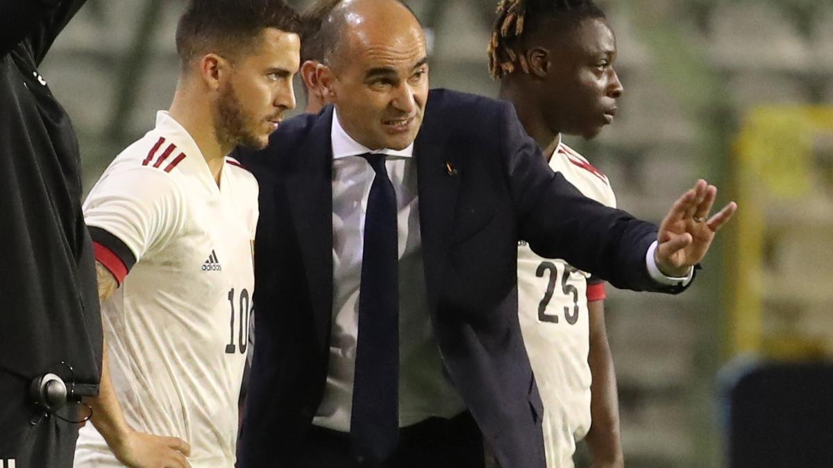 Roberto Martínez y Eden Hazard.