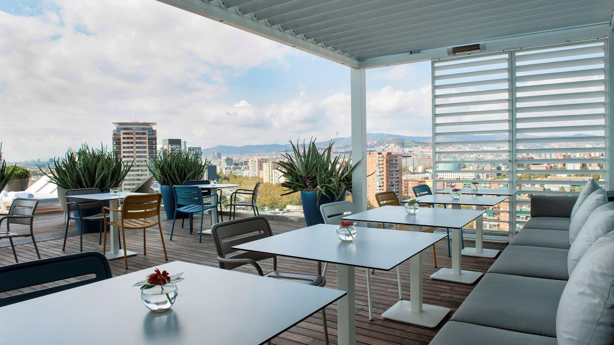 La terraza de The Suite Bar en el AC Hotel Barcelona Forum