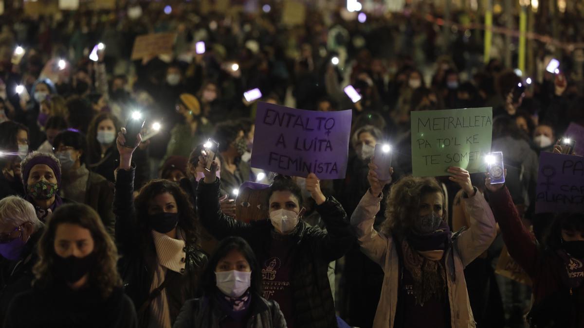 Paseo de Gràcia, tomado este lunes por el grito a favor de la igualdad