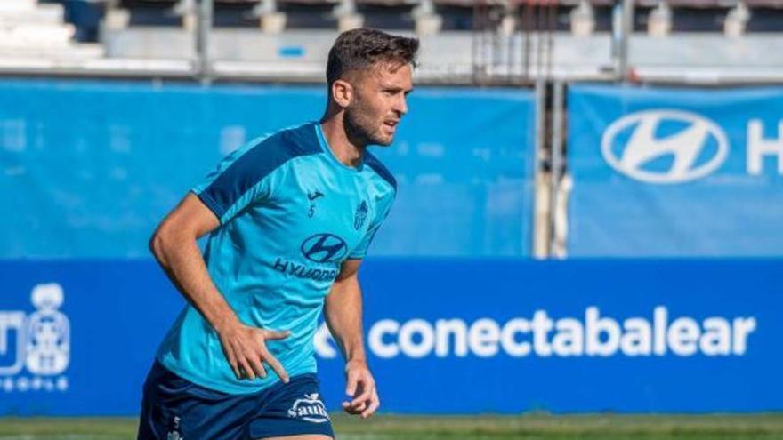 Carlos Delgado, durante un entrenamiento en el Estadi Balear.