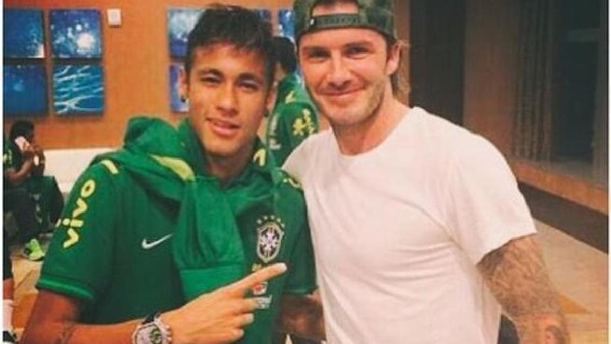 Neymar Junior felicita a Beckham con una foto en Instagram.