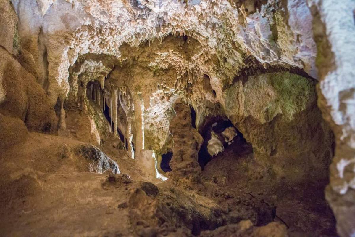 La Gruta de Cristal de Molinos es uno de los lugares que puedes visitar con Gozarte este verano.