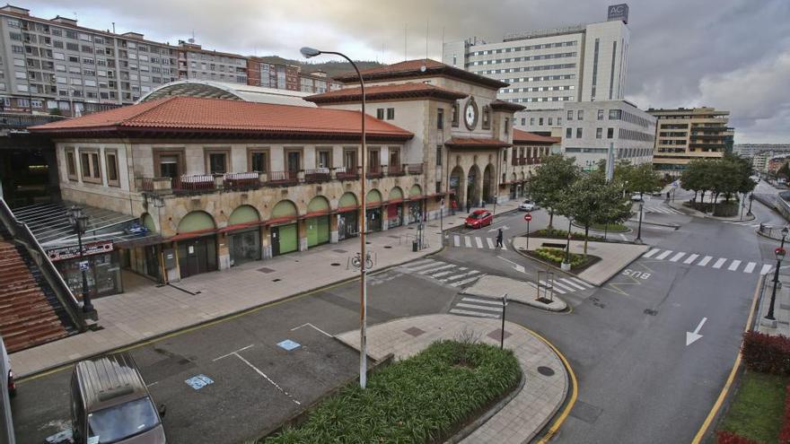 La estación de trenes de Oviedo, esta tarde