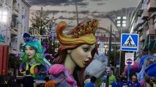 Las hogueras de Especial empiezan a tomar altura en Alicante