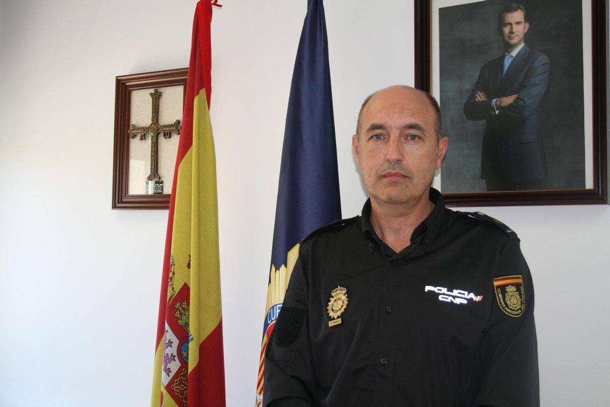 El nuevo responsable de la Comisaría de Policía Nacional de Siero.