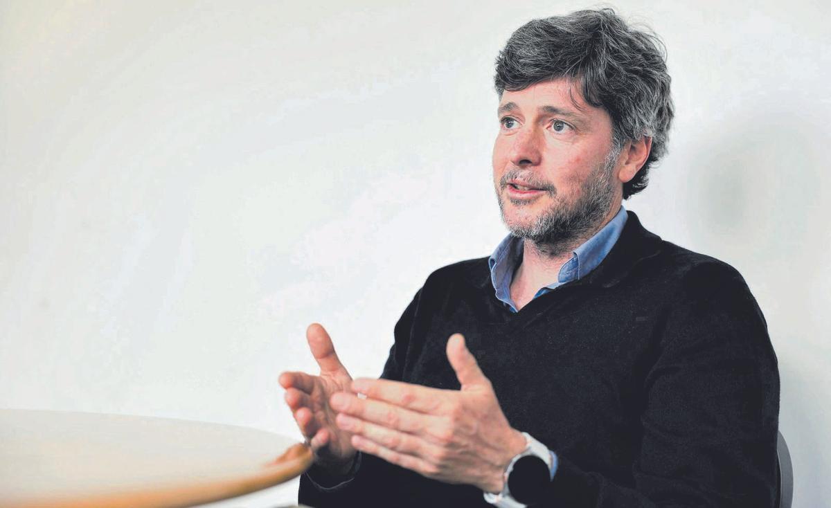 Miquel cardona, director gerente de IB Digital: «Planeamos 'apps' para que ciudadanos y turistas eviten  playas concurridas»