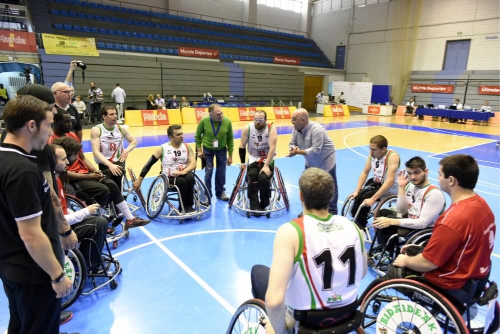 Baloncesto sobre ruedas en el Príncipe de Asturias