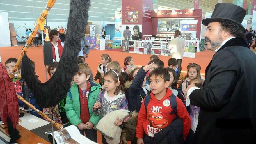 Os nenos figuran entre os principais convidados á feira das industrias culturais de Galicia. // Rafa Vázquez