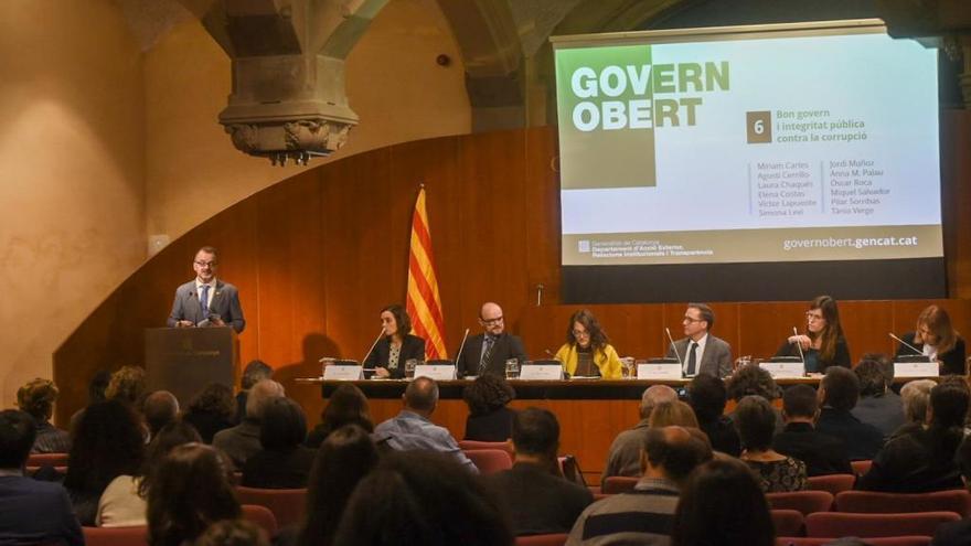 El conseller Bosch, en la presentació de l&#039;últim llibre de govern obert / Departament d&#039;Acció Exterior