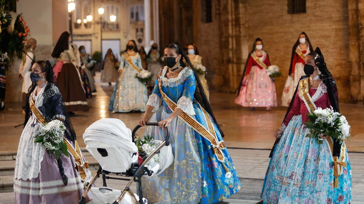 Búscate en el primer día de Ofrenda por las calles del Mar y Avellanas entre las 21:00 y 22:00 horas