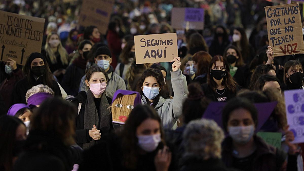 Manifestación del 8-M en el Passeig de Gràcia de Barcelona