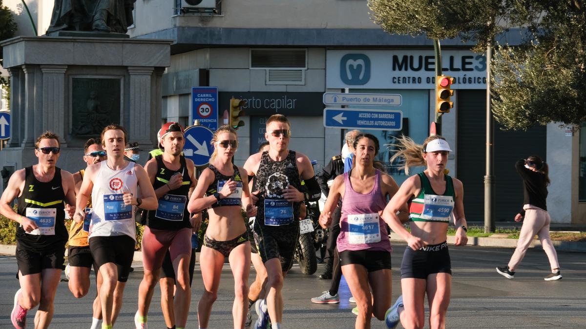 Las imágenes de la Zurich Maratón de Málaga