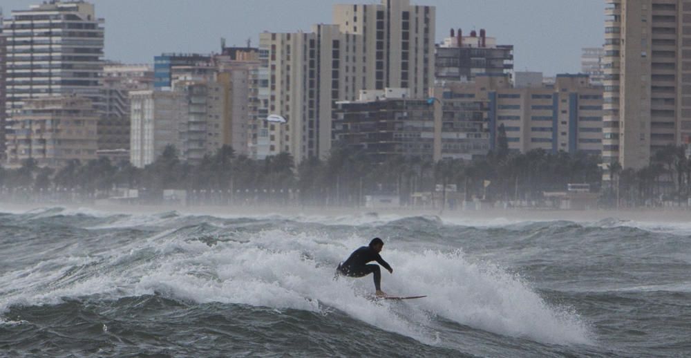 Temporal en la playa de San Juan