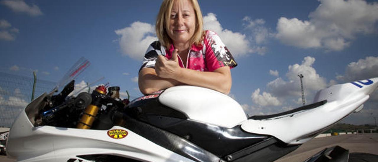 Carmen López: &quot;En Valencia falta un departamento femenino de motociclismo&quot;