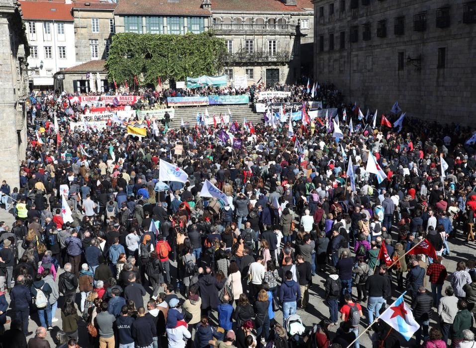 La oposición reclama un cambio de política forestal y asunción de responsabilidades.