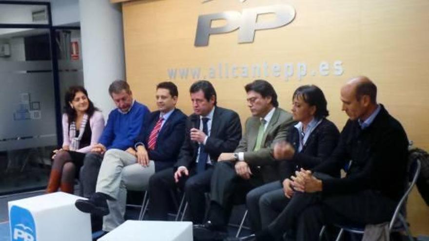 Císcar reúne a los presidentes del PP en Alicante para pactar el sustituto de Castedo