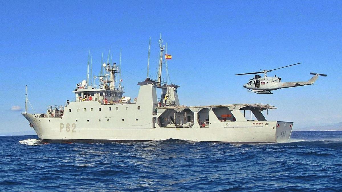 El patrullero Alborán pone rumbo a una nueva misión en el golfo de Cádiz