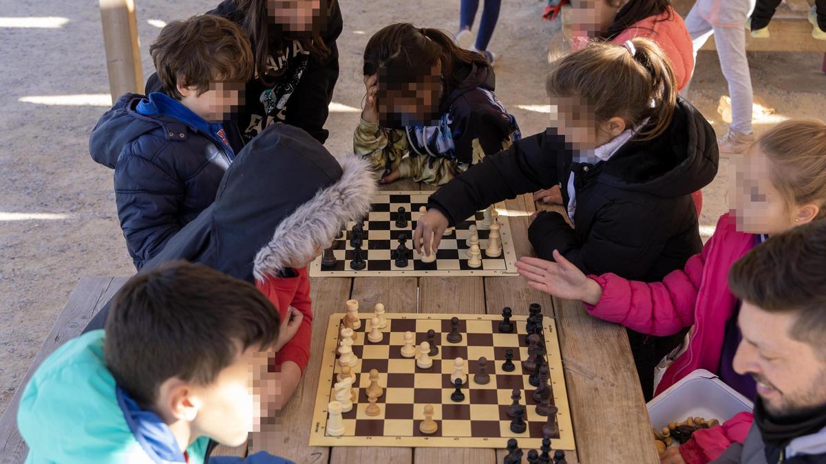 Actividad de patio coeducativo