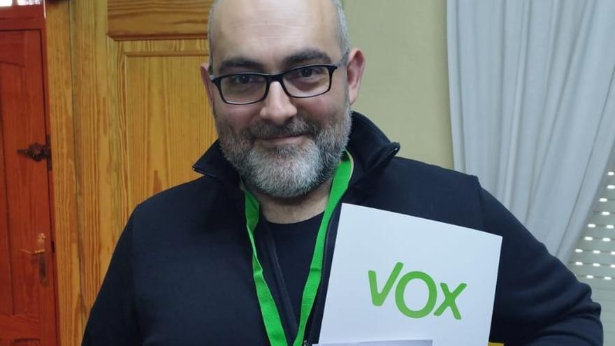 El PP ficha al tránsfuga de Vox y le hace vicepresidente de la Junta de Javalí Nuevo