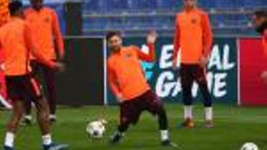 Els jugadors del Barça, entrenant-se ahir a l&#039;Olímpic de Roma.