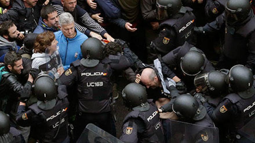 El PP balear defiende que la Policía en Cataluña cumplía &quot;una orden judicial&quot;