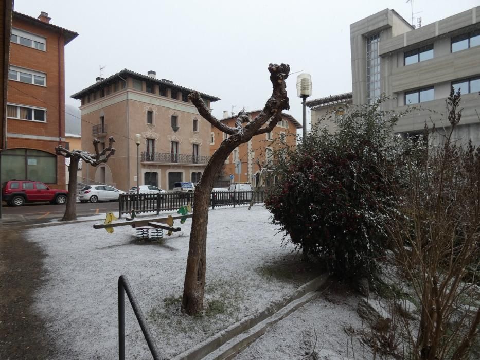 Neva a Ripoll, imatge de la plaça Pompeu Fabra