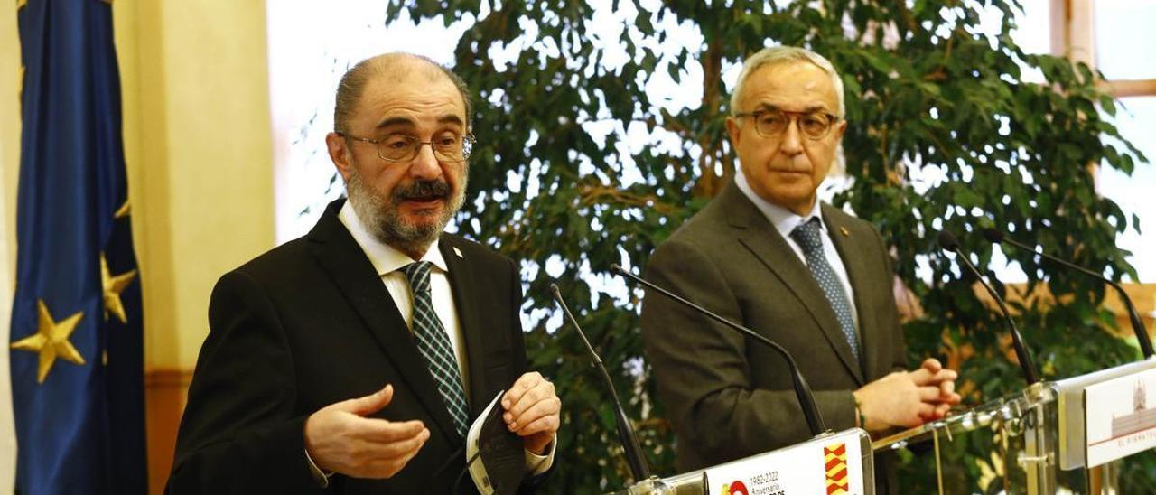 Reunión en el Gobierno de Aragón entre el presidente Lambán y Alejandro Blanco, presidente del COE.