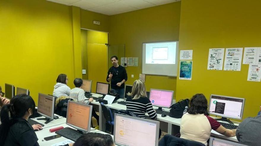 Extremadura oferta cursos gratuitos sobre IA y comercio electrónico: estos son los plazos para apuntarse