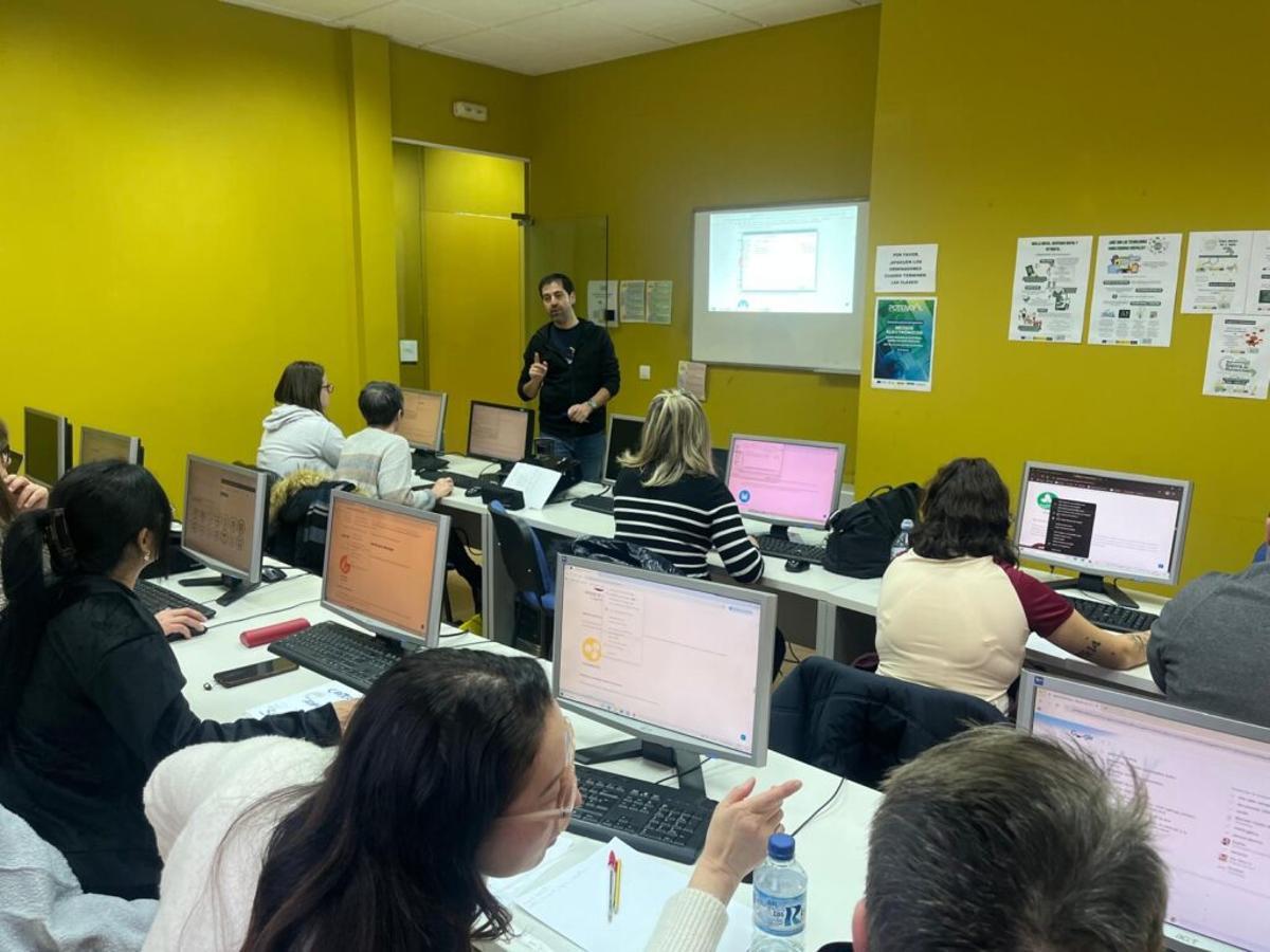 Acción formativa de Espacios Digitalex.