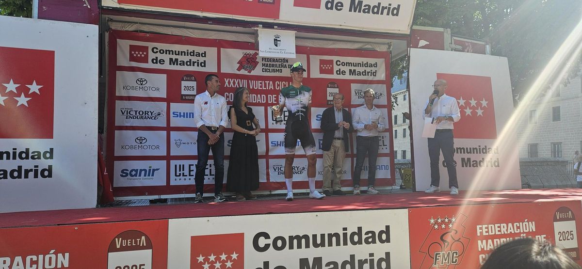 Adrián Benito, en el podio.