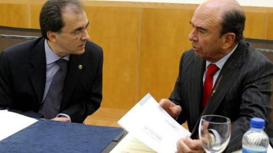 Ignacio Jiménez Raneda y el banquero, en 2005.