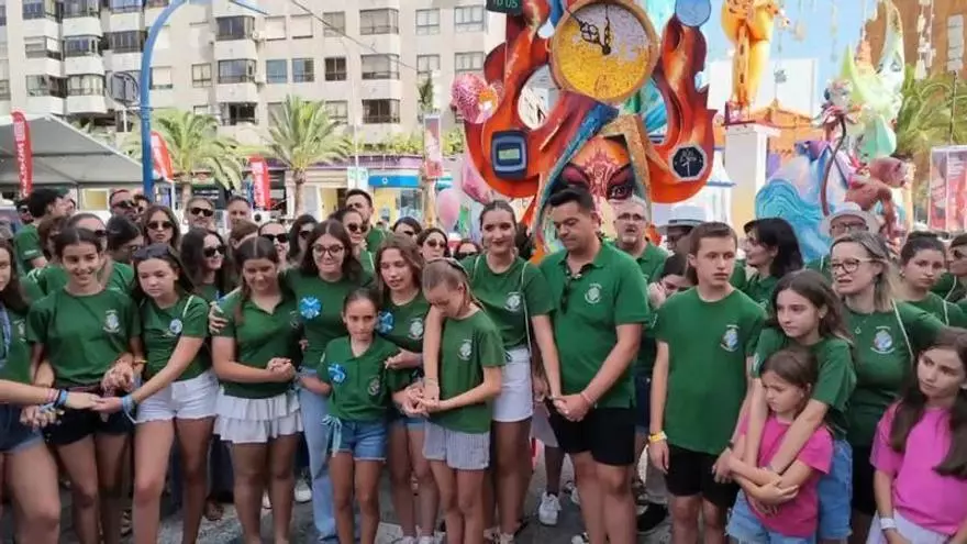 Un tercer premio que “sabe” a primero en la hoguera Diputació-Renfe de Alicante