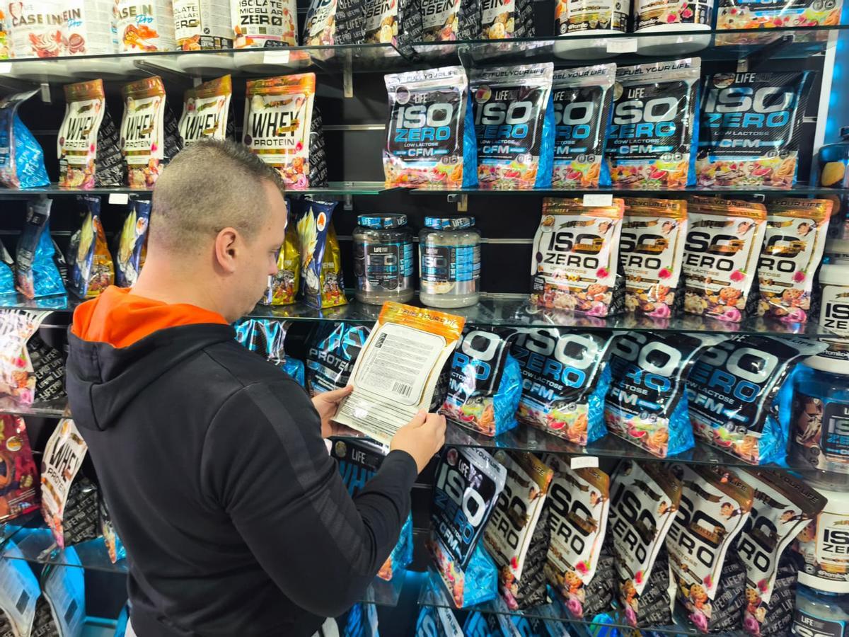 Quienes compran suplementos para cuidarse suelen tomar de dos a tres en su ingesta diaria.