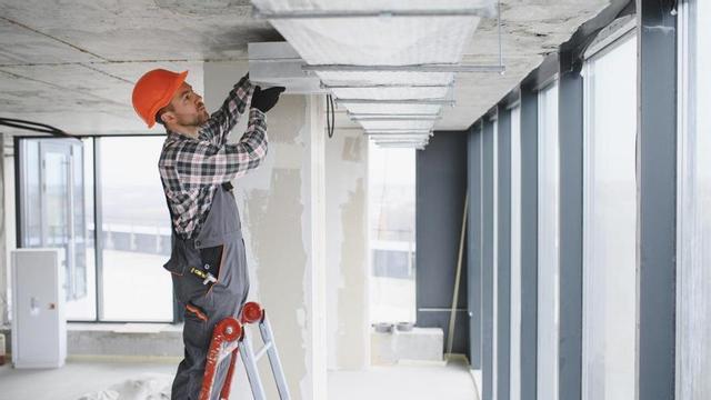 Muchos de los trabajos de las empresas de construccion se centran en el acondicionamiento en viviendas unifamiliares. | SHUTTERSTOCK